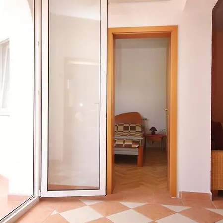 Jezera 5120d Apartment *